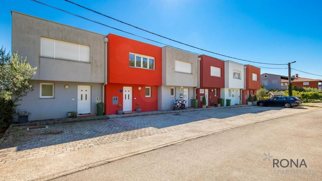 Rona Apartment Denis Umag Exteriör bild