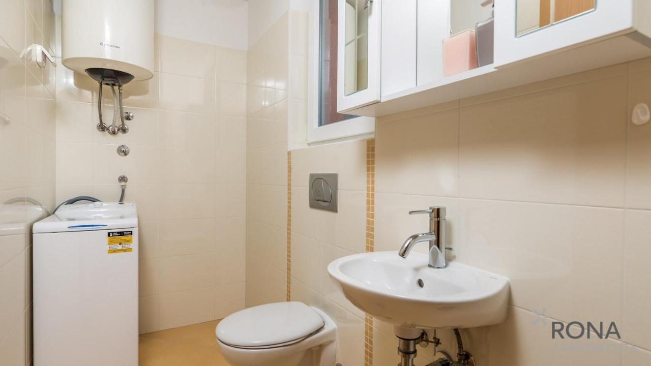 Rona Apartment Denis Umag Exteriör bild